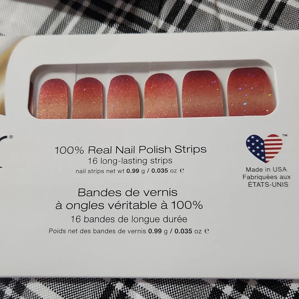 Color Street - Picture 4 of 4